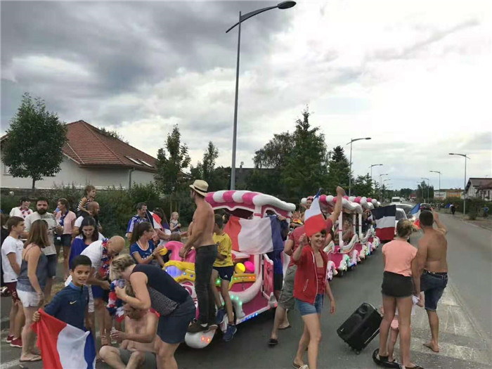 1542087992320369.jpg 齒輪減速機加電機