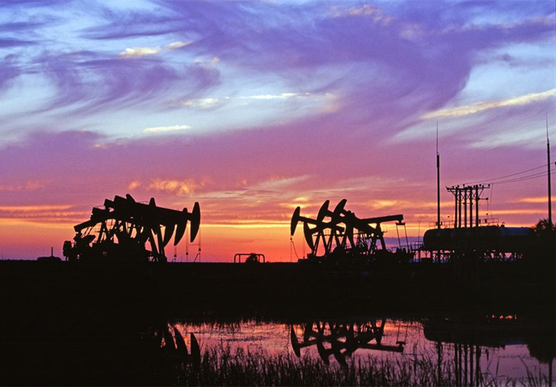 1569383547564762.jpg 油田大型耐磨機(jī)齒輪減速電機(jī)應(yīng)用案例.jpg